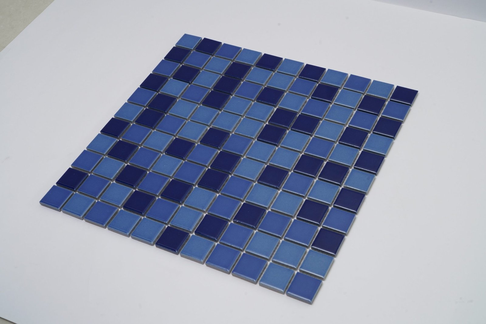 Mosaic IM25DBM (302x302mm, Pool Tile)
